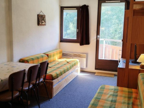 Studio au pied des pistes avec balcon aux Adrets-Prapoutel - FR-1-771-15